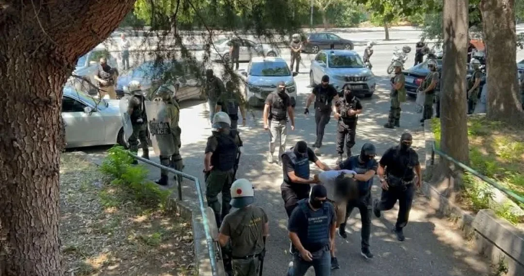 Θεσσαλονίκη: Για τρομοκρατική οργάνωση και ανθρωποκτονία με ενδεχόμενο δόλο κατηγορούνται οι συλληφθέντες για τη δολοφονία της Νέστορα