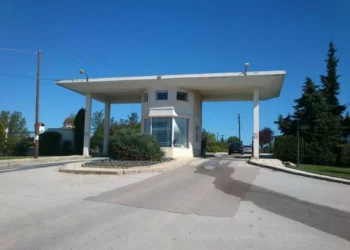 Εύοσμος: Νέα εικόνα από το 2027 στα κοιμητήρια – Κάμερες, σεκιούριτι και μπάρες στην είσοδο