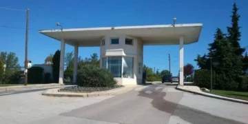 Εύοσμος: Νέα εικόνα από το 2027 στα κοιμητήρια – Κάμερες, σεκιούριτι και μπάρες στην είσοδο