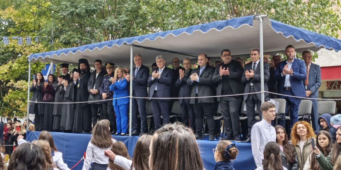 Δήμος Ελευθερίου – Κορδελιού – Ευόσμου: Με δύο λαμπρές παρελάσεις τίμησε τους ήρωες του ’40